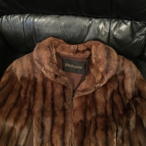 Mink shawl and matching Mink hat - Picture 1 of 2